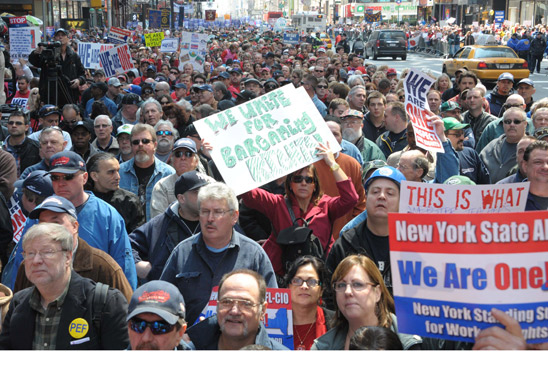 Union members stretch as far as the eye can see.
