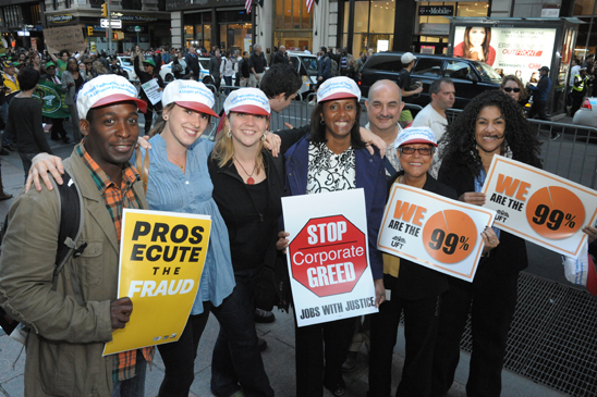From left, Tobias A. Fox of PS 21 in Brooklyn, Elissa Spencer of PS 321 in Brooklyn and Rachel Lindsay of PS 112 in Manhattan join up with UFT District 4 Representative Servia Silva, Cassie Carlo, former District 79 Representative Marc Korashan and District 6 Representative Mayra Cruz. (Miller Photography)