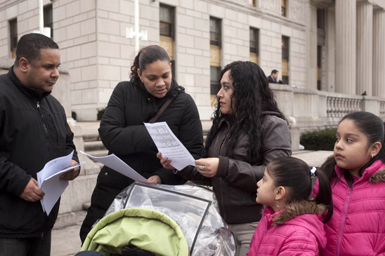 UFT members leaflet on the corner of 161 Street & Grand Concourse UFT members leaflet on the corner of 161 Street & Grand Concourse in the Bronx. (Dave Sanders)
