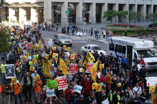 The crowd of tens of thousands of union members and community advocates stretched for blocks in the city’s financial district. The crowd of tens of thousands of union members and community advocates stretched for blocks in the city’s financial district. (Micah Landau)