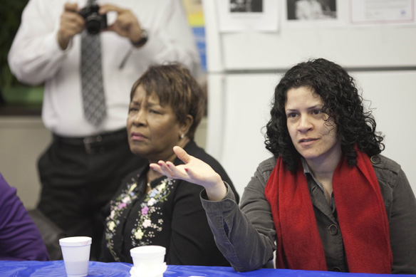 Mulgrew visits PS 53, Brooklyn Teacher Venessa Costosa asks a question. (Dave Sanders)