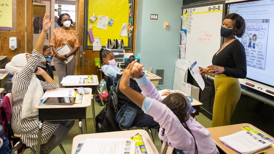 Special education teacher Erica Boyce learned how to harness the energy in her integrated co-teaching classroom at PS 677 in Brooklyn with help from the UFT’s Peer Intervention Program — better known as PIP.