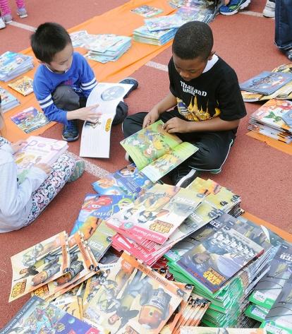 Youngsters waste no time reading the books they’ve chosen.