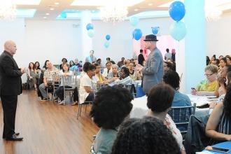 Chapter Leader Rob Karp of Community Health Academy of the Heights asks a questi