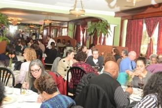 UFTers fill the room. 