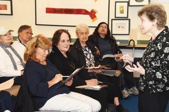 Susan Teltser Schwartz makes a point in the workshop Know How to Maximize the Big Apple.