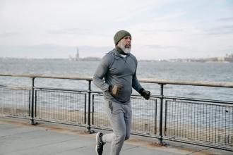 man-jogging-outside-nyc-winter-generic