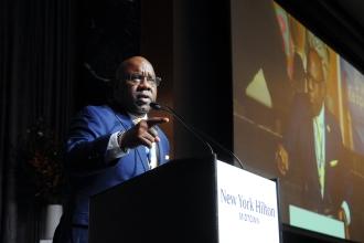 UFT Secretary LeRoy Barr speaks to the union’s strengths emanating from its members’ ability to come together as he wins the Charles Cogen Award, the union’s highest honor, given to a veteran leader for outstanding service.