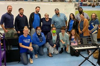 Wearing blue for a fair contract