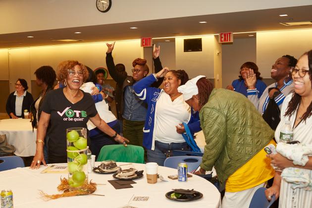 Attendees at the election panel hosted by the UFT Divine Nine Committee react to the panelists’ discussion at an election panel held at UFT headquarters on Oct. 8. 