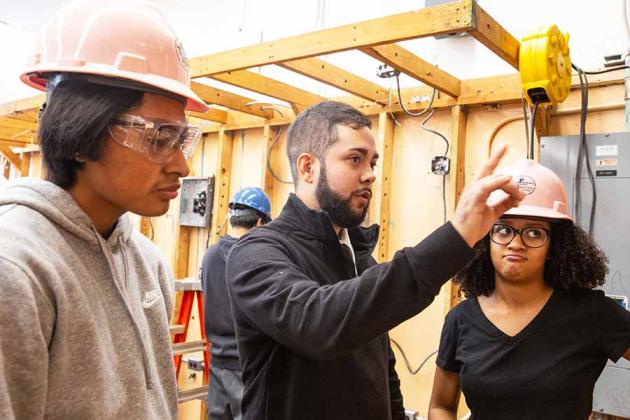 Queens teacher keeps his students wired