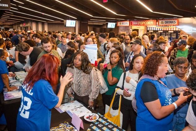 New teachers learn about their pension benefits from UFT representatives