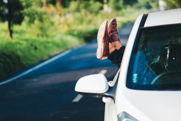 summer travel road trip generic