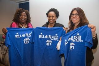 Drive underway to get out vote for de Blasio - 1