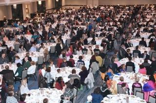New retirees fill the New York Hilton ballroom for a UFT luncheon in their honor