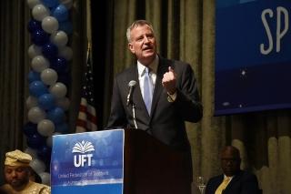 The mayor tells UFT members, “You are the heroes and we will treat you like the 