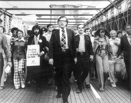 Shanker leads UFT march across Brooklyn Bridge