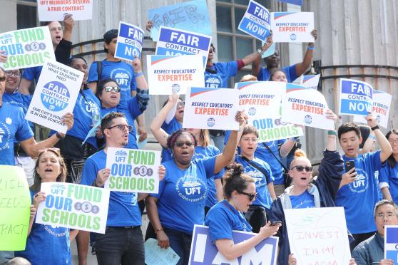 Members rally for a fair deal ahead of the 2022–27 contract. Preparation is now under- way for 2027 talks.