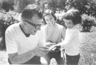 Alber Shanker with his family