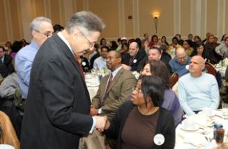 Sheldon Silver chats with UFT member Rosemary Siders